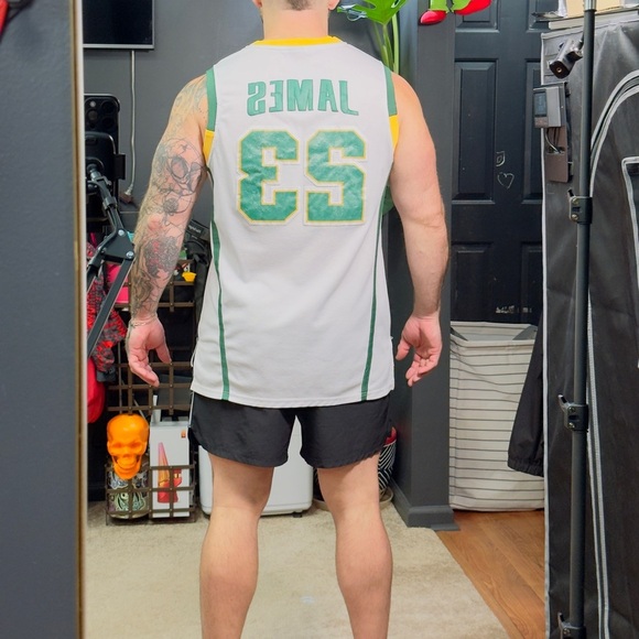 Lebron James Jersey - Size Men's L (Large) - Picture 7 of 7